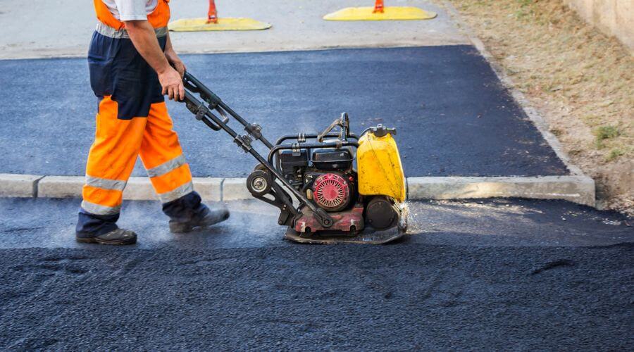 Professional gutter cleaning in Hope, AK